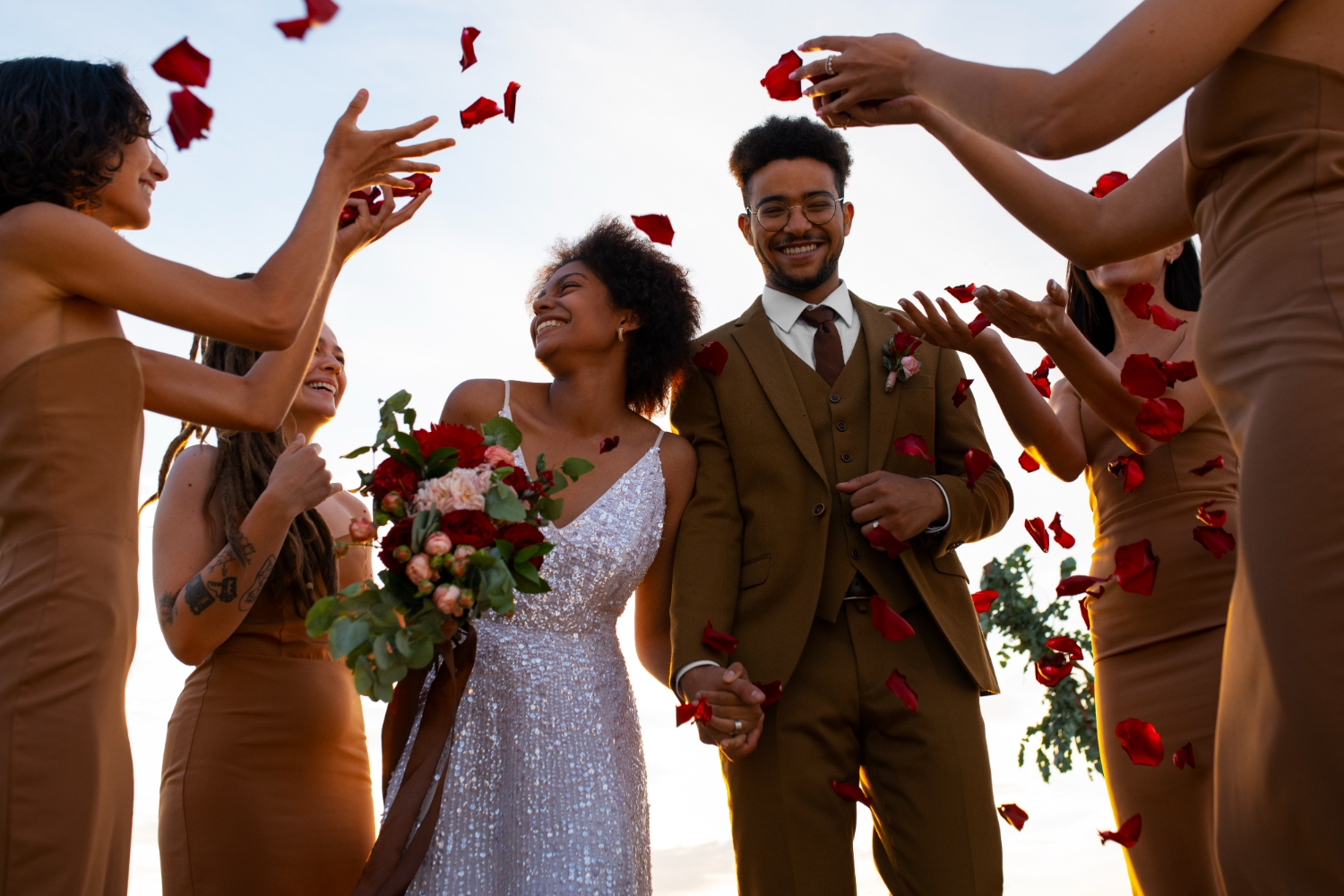 20 Practical Wedding Gift Ideas for Modern Couples